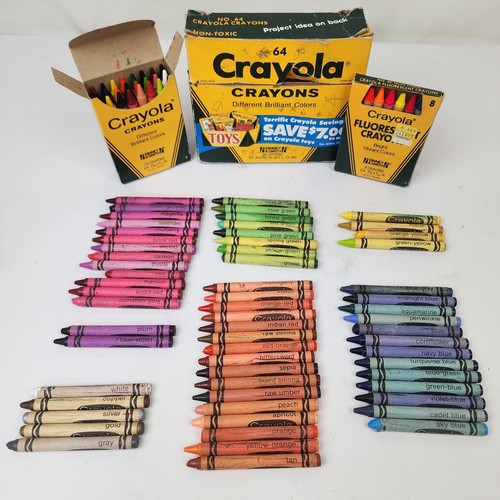 Large lot crayola - of,
